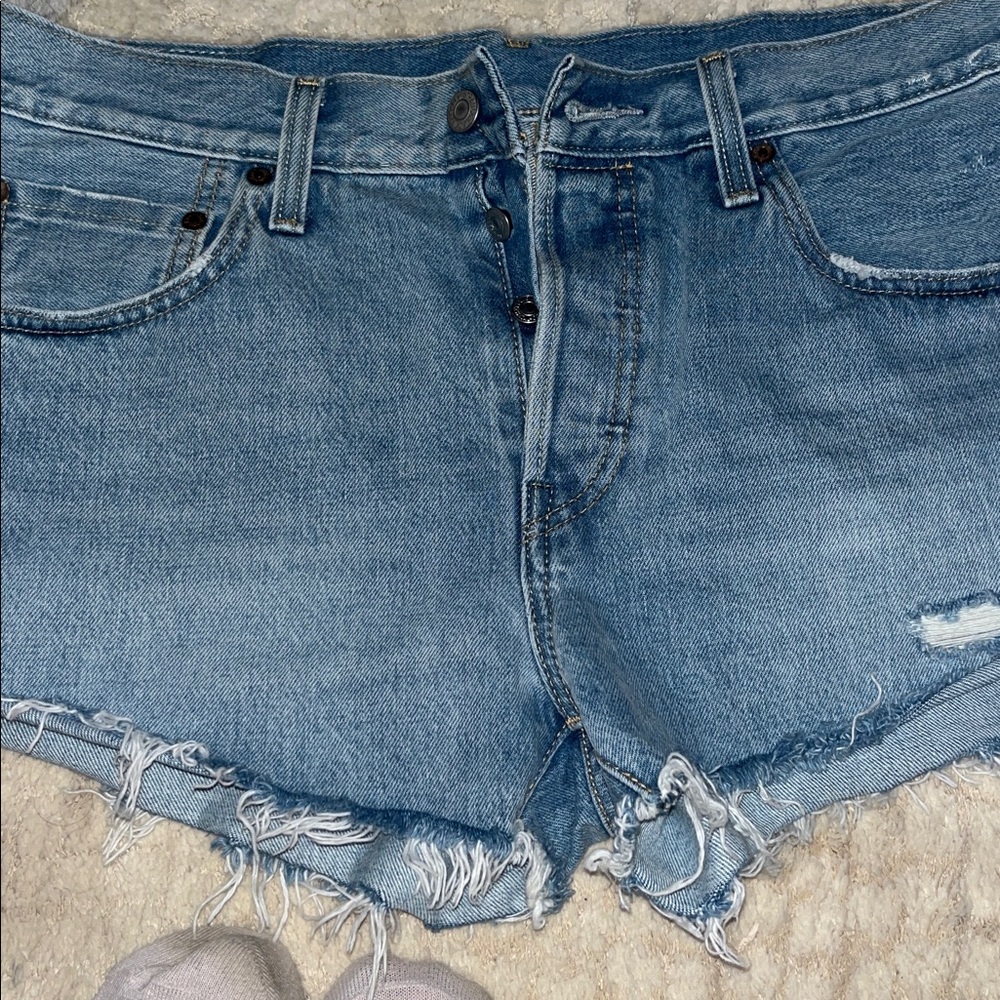 Aritiza premium Levi's Blue Denim Jean shorts